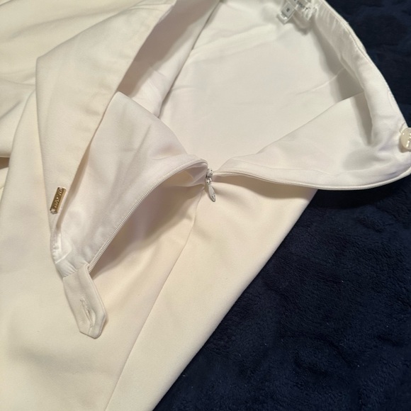 St. John Sport Creamy White Flat Pants 12 Lined Trousers Straight Legs Side Zip - Picture 9 of 12